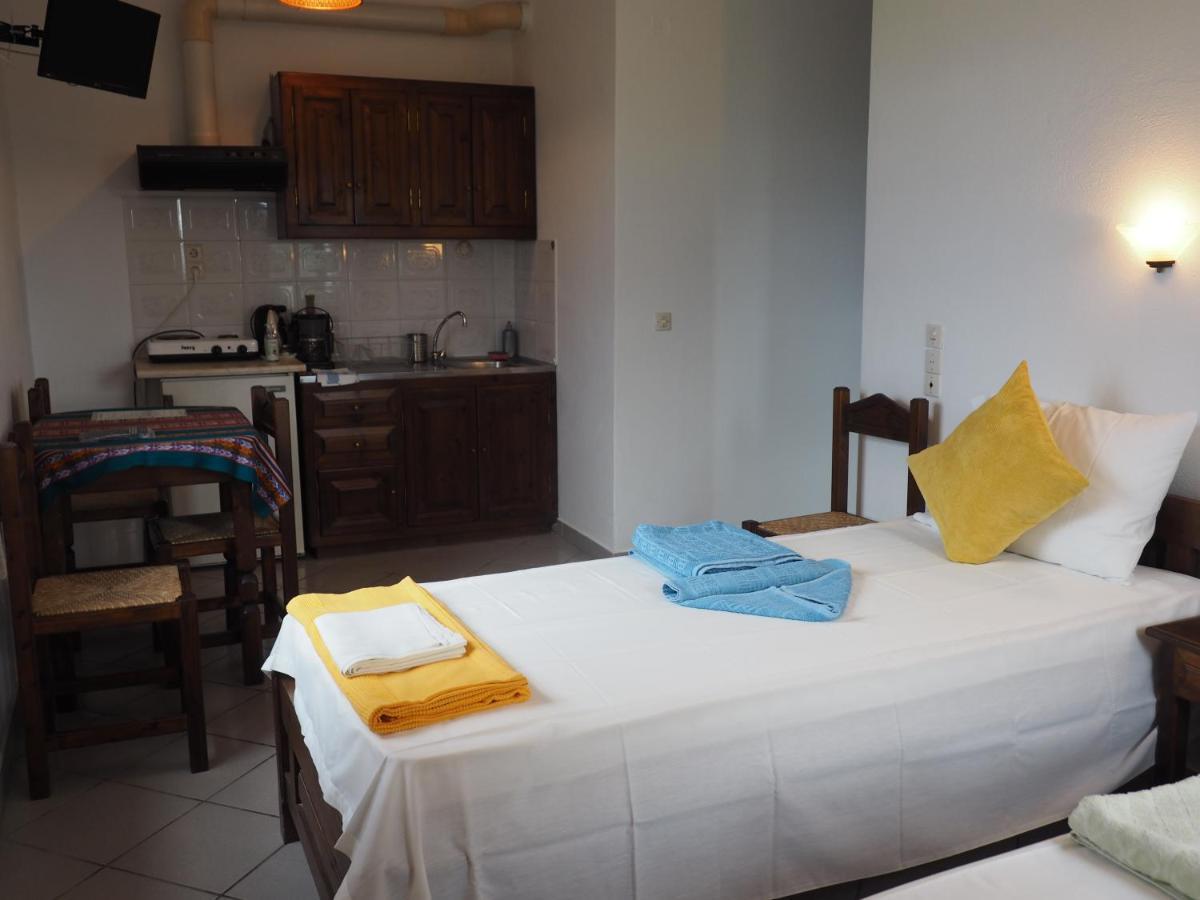 Felitsia Apartments & Studios Agios Ioannis  Exteriör bild